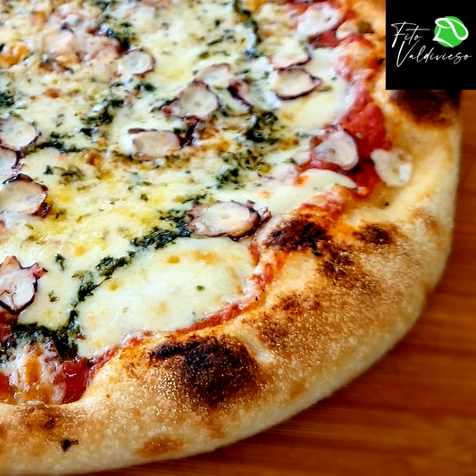 Pizza Octopus (4 Porciones)